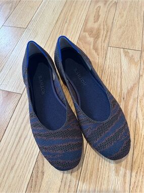 Rothy's Navy and Brown Square